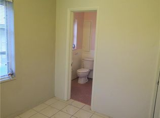 755 NW 75th St, Miami, FL 33150