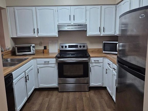 3rd image of 250 Misty Point Ln