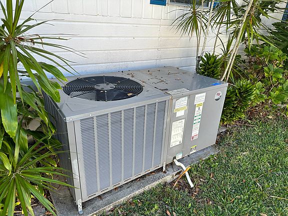 3rd image of 115 Hibiscus Dr