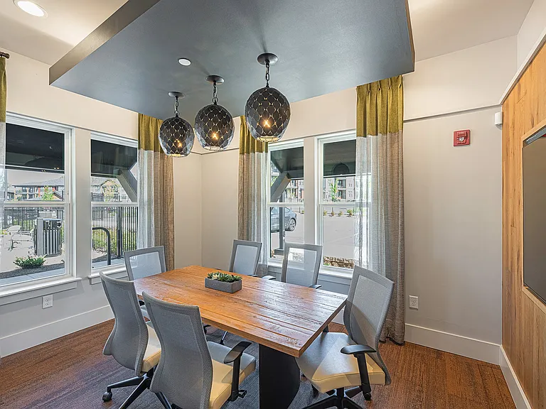 Populus Westside Apartments — Photo 8