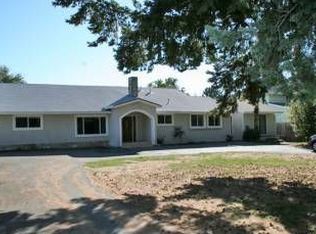 8511 Sonoma Ave, Sebastopol, CA 95472