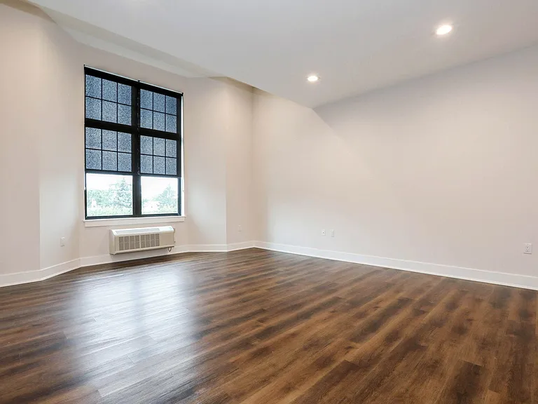 110 Market St #206 — Photo 9