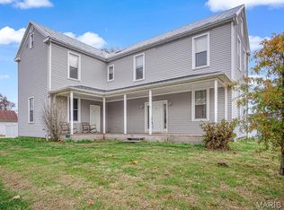 110 N Park St, Hecker, IL 62248