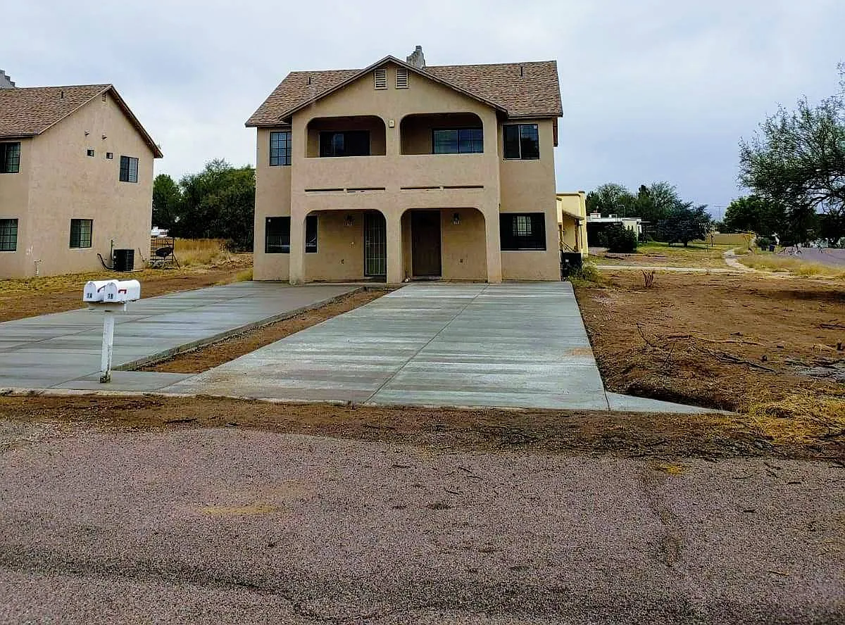 2 bed, 1183 sqft, $1,050 — Photo 1