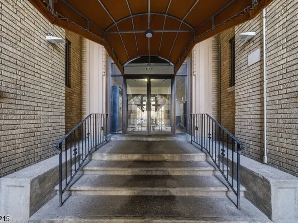 429 Fairmount Ave #304, Jersey City, NJ 07306