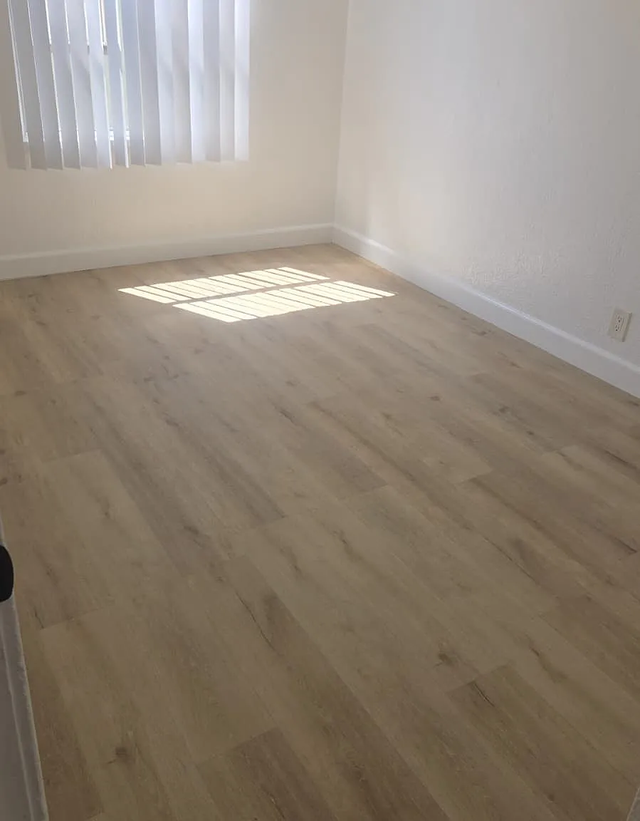 10218 State St. - #E — Photo 2