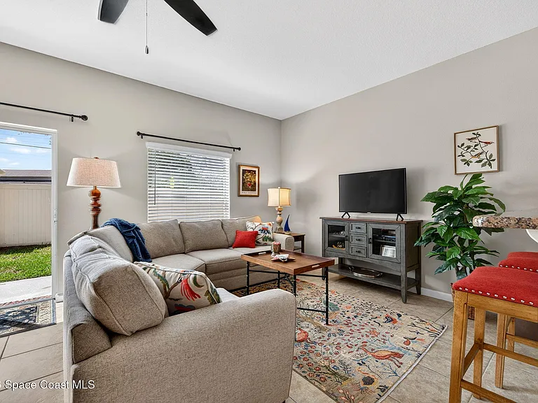 2515 Revolution St #103 — Photo 14