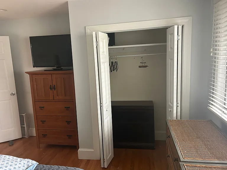 301 Swans Wharf Row — Photo 43