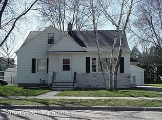 715 Wright St, Oshkosh, WI 54901