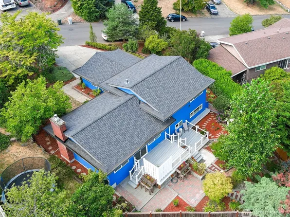 26432 Somerset Lane, Kent, WA 98032