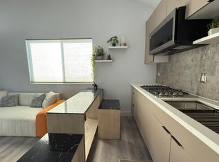 7704 Independence Ave #A, Canoga Park, CA 91304