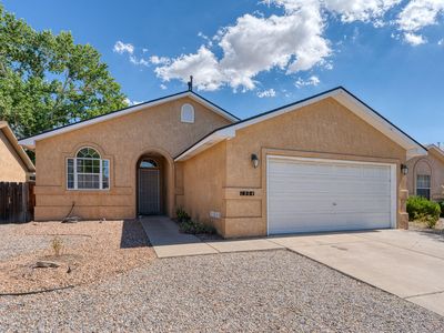 1504 Desert Bloom St NW, Albuquerque, NM, 87120
