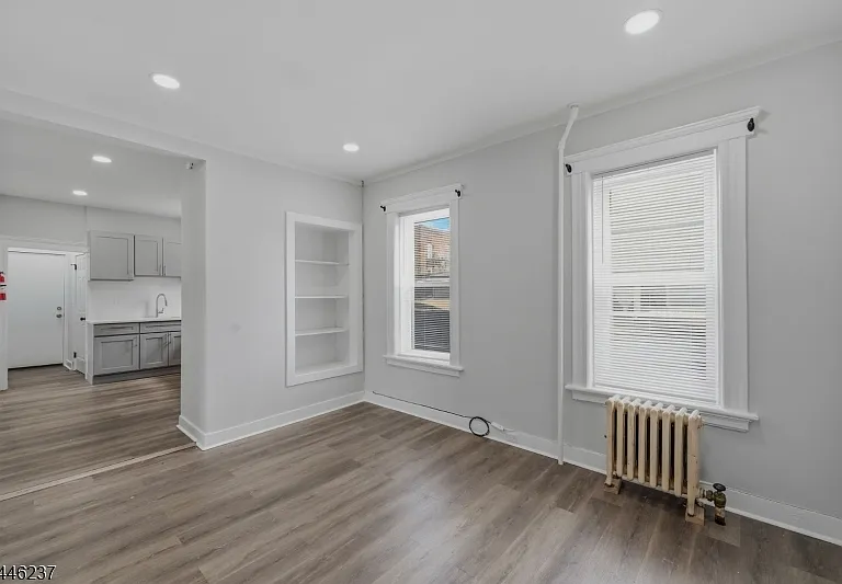 489 E 22nd St #1 — Photo 3