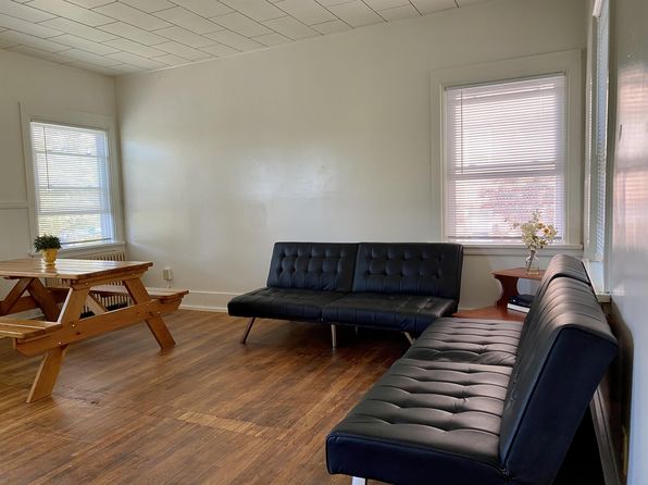 614 University Ave #2B