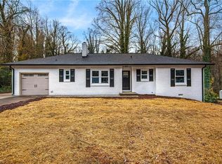 2464 Silas Creek Pkwy, Winston Salem, NC 27103