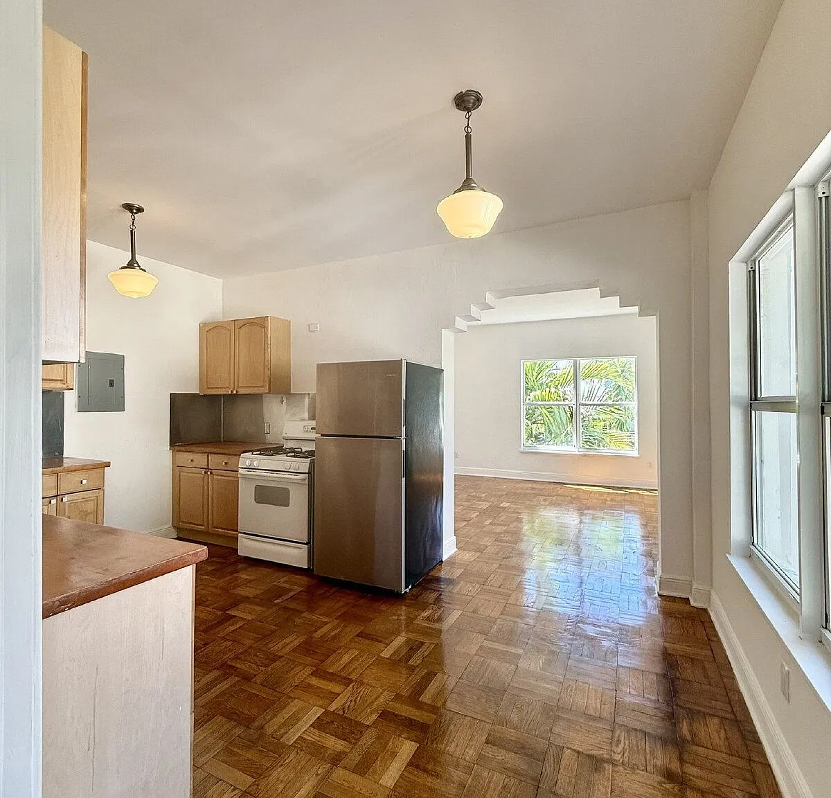 4035 Meridian Ave — Photo 4