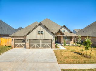 14517 Chambord Dr, Yukon, OK 73099