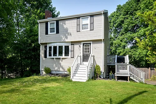 846 Front St Photo 1