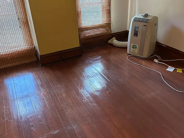 782 Loretta St — Photo 13