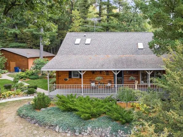 E2363 Rocky Hill Ln, Waupaca, WI 54981