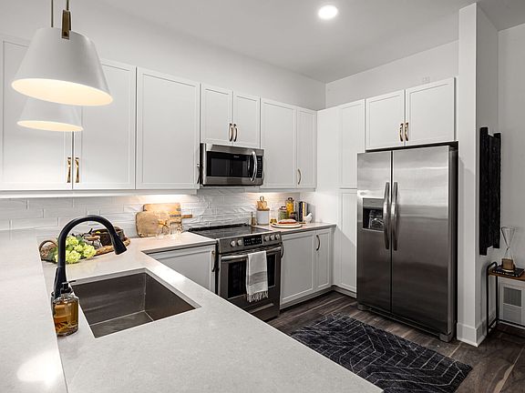 2nd image of 1000 Lakeside Terrace Ct #10-302
