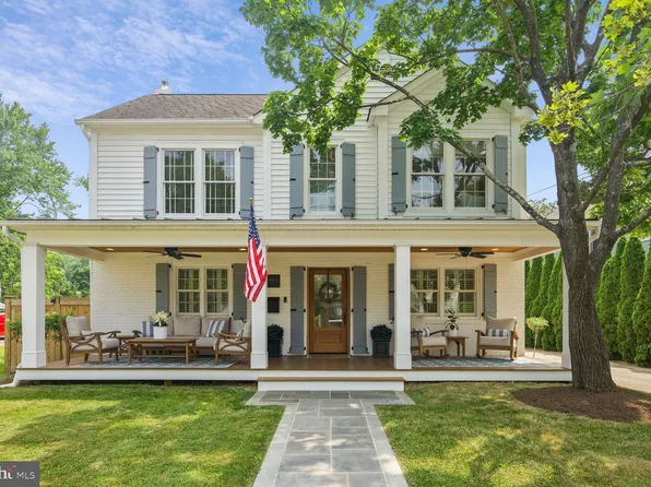 4410 Brookfield Dr, Kensington, MD 20895
