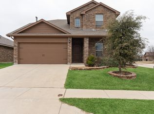 8437 Artesian Springs Dr, Fort Worth, TX 76131