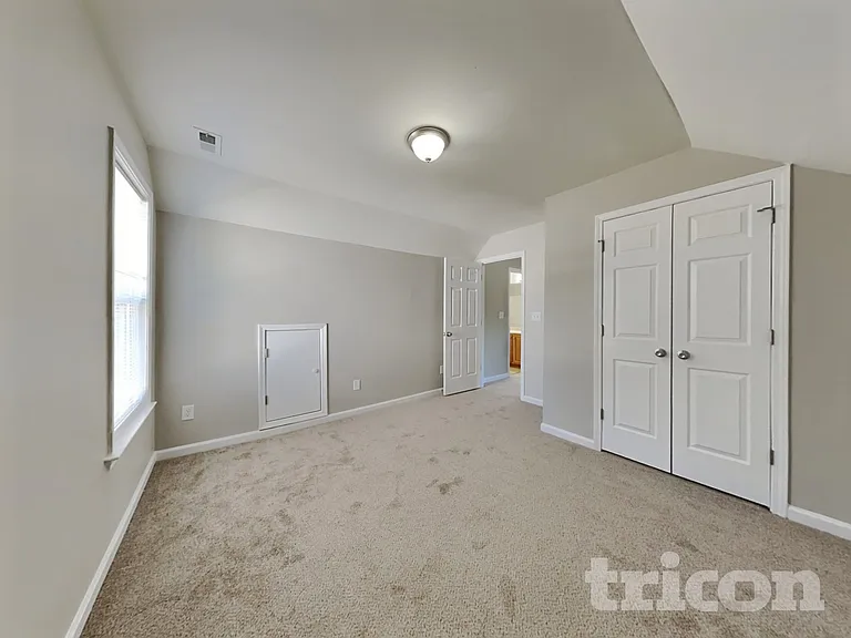 308 Collinsworth Dr — Photo 10