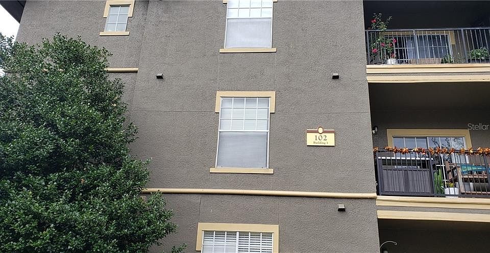 2nd image of 102 Vista Verdi 228 Cir