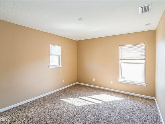 4th image of 681 Picasso Ave