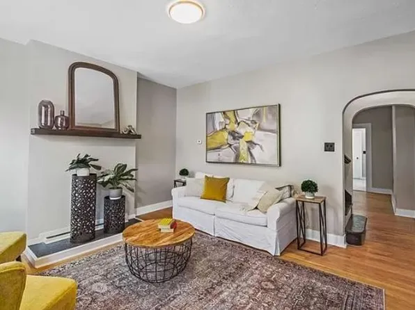3 Edith Pl, Pittsburgh, PA 15213