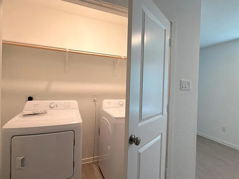 15014 Tremaine Ct — Photo 11