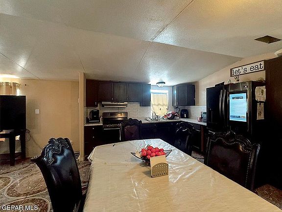 2nd image of 14501 Hendrik Dr