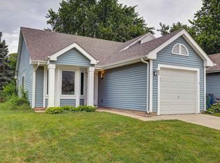 12 Copper Ct, Glendale Heights, IL