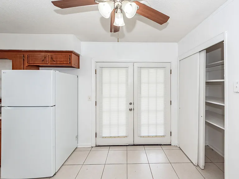 107 Greenhurst Ave — Photo 7