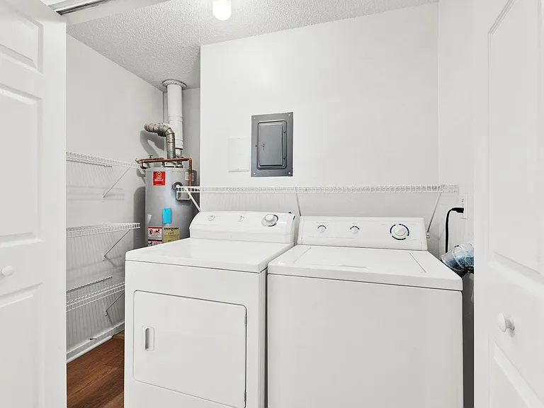 One11 Residences - Monroe — Photo 19