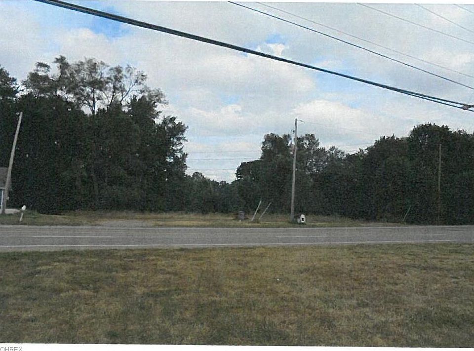 2nd image of 975 Treaty Line Rd