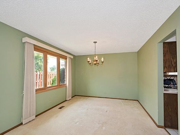 3rd image of 14201 Trenton Ave
