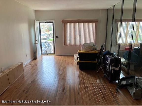 3rd image of 387 Stobe Ave