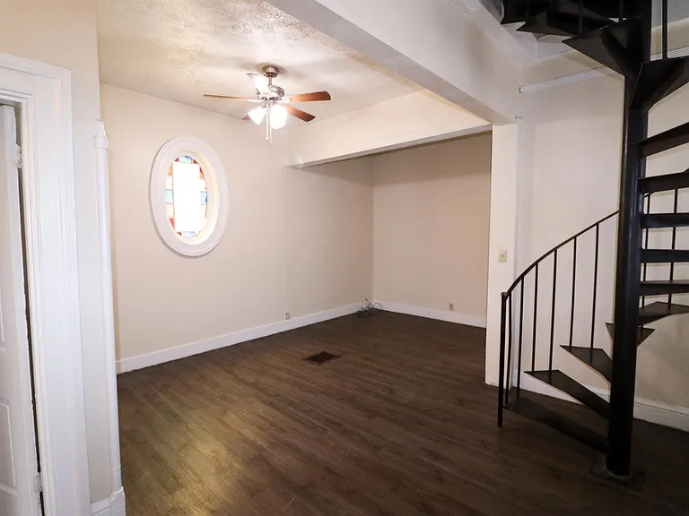 2615 Eden Avenue — Photo 5