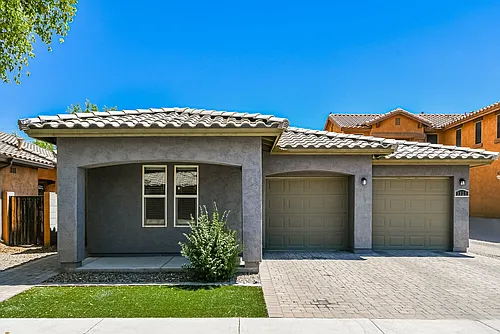 3825 E Frances Ln Photo 1