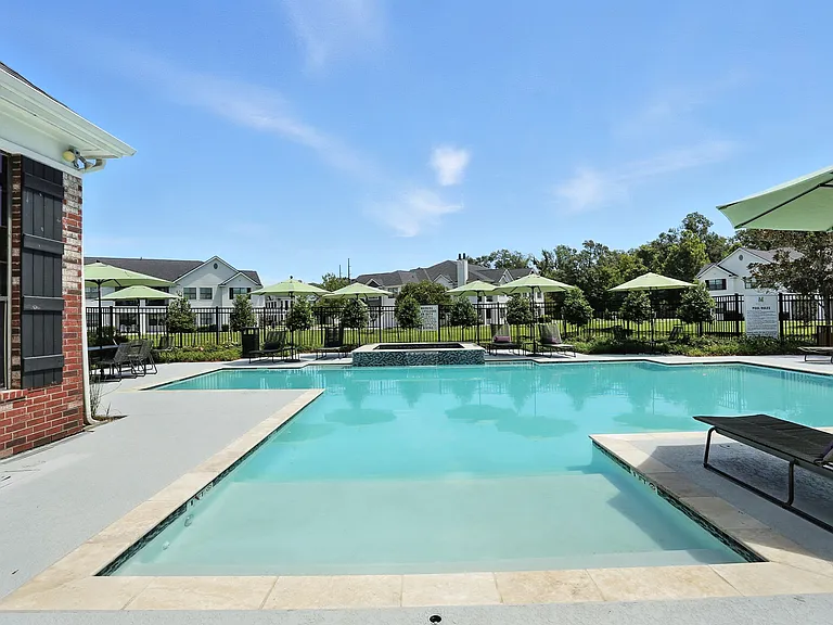 Mansions at Ivy Lake — Photo 11