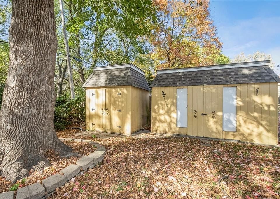 6914 Russell St, Overland Park, KS 66204 MLS 2461873 Zillow