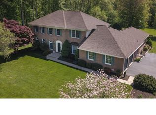 19 McMahon Dr, Bear, DE 19701