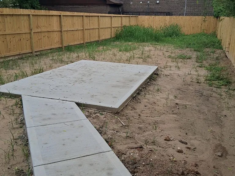 6835 Landor St — Photo 32