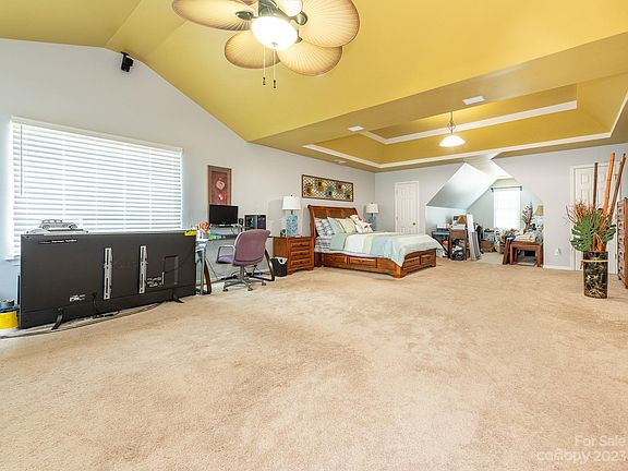 5th image of 3617 Luton Ct