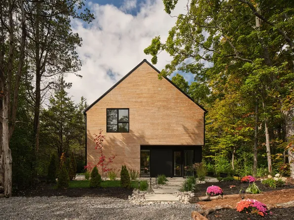 372 Prinyers Cove Cres, Prince Edward County, ON K0K 2T0