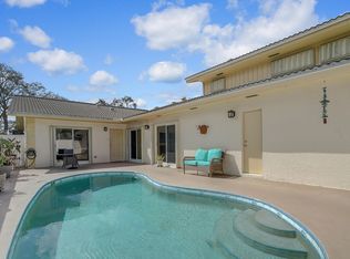 12621 Woodmill Dr, Palm Beach Gardens, FL 33418