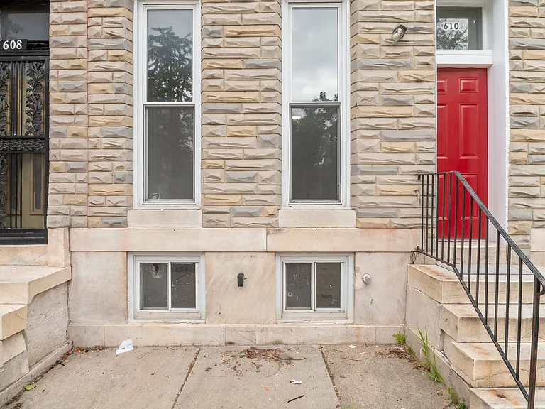 610 N Arlington Ave #A — Photo 1