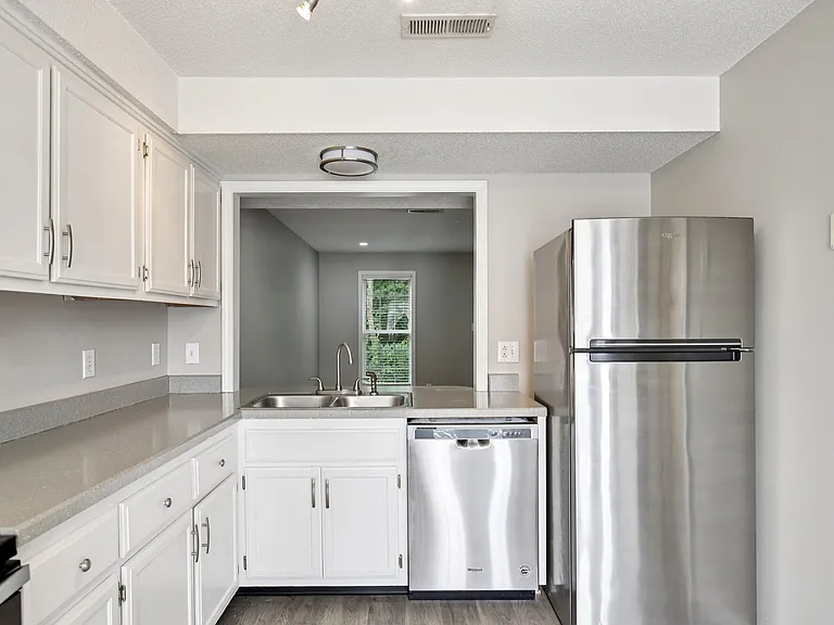 The Landings at Riverside — Photo 15